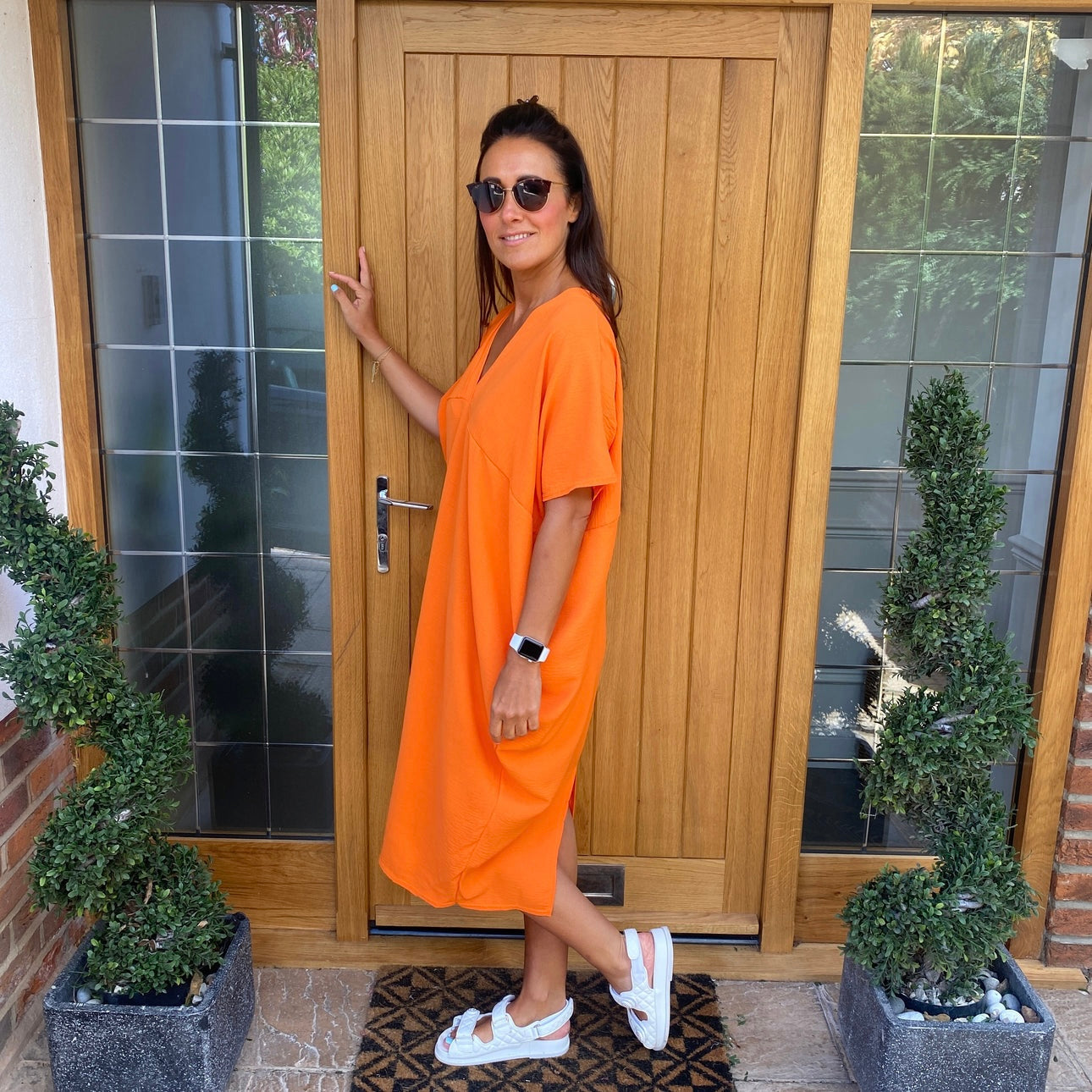 Veralice Kleid mit V-Ausschnitt
