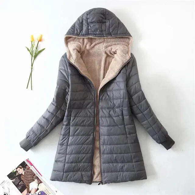 Baumwolljacke mit Kapuze von Ayva