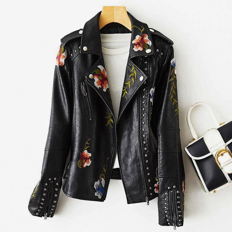 Veste En Cuir Faelan Avec Broderie Florale Et Clous Argentés Pour Un Look Audacieux Et Durable