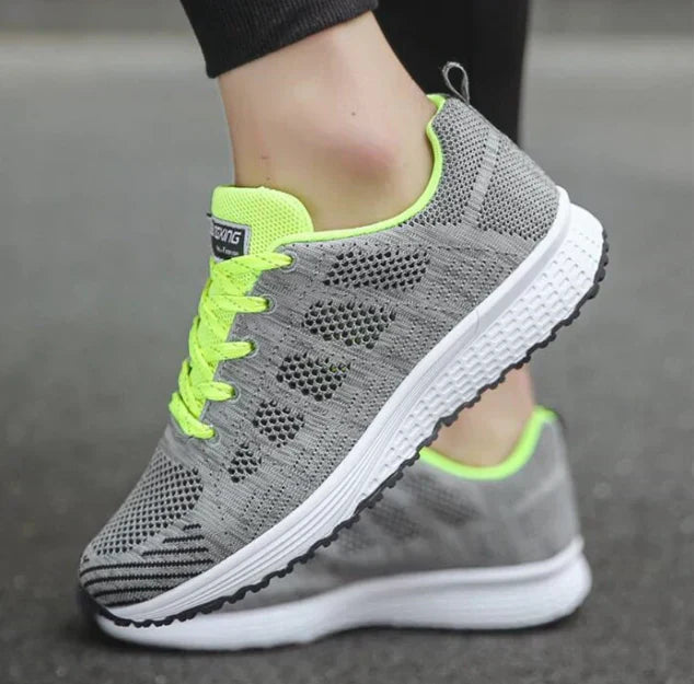 Modische und orthopädische Damenschuhe von Poza