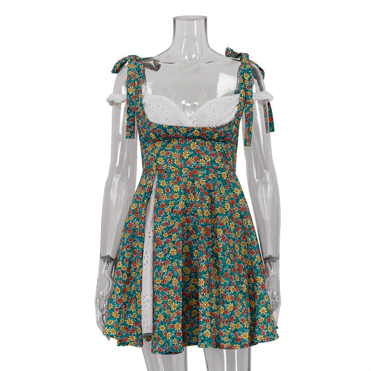 Zoe: Verführerisches Patchwork-Kleid mit Blumenmuster und Beinschlitz