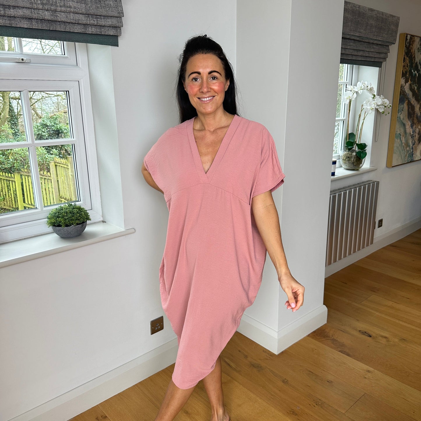Veralice Kleid mit V-Ausschnitt
