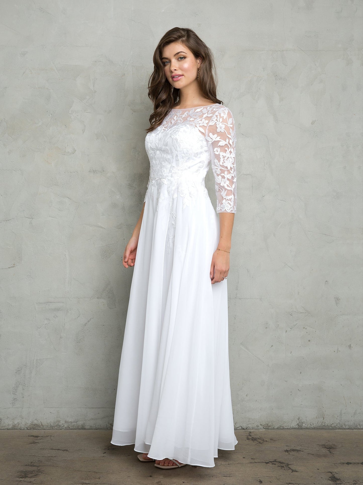 Robe Longue Mère De La Mariée En Coupe A Élégante Avec Corsage Orné Et Manches Trois Quarts En Chiffon Eva Fashion 5258