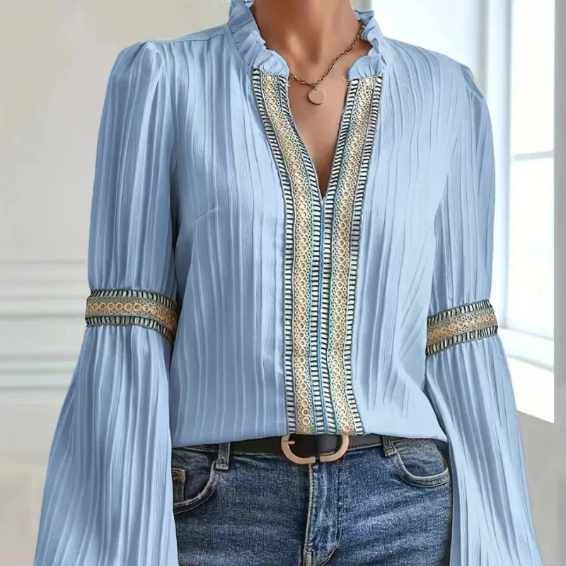 Blouse Nola En Mélange Respirant Avec Plis Et Dentelle Faite À La Main Manches Lantern Et Col Haut