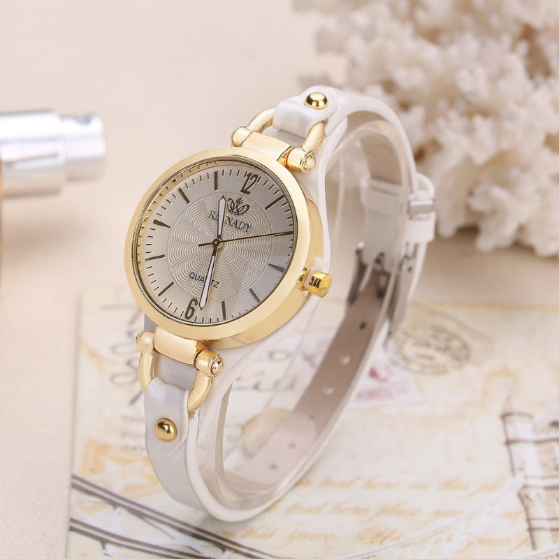 Maison D'Heure Montre Quartz Collection Slim Bezel Poli Cadran Gravé Bracelet Ajustable En Cuir