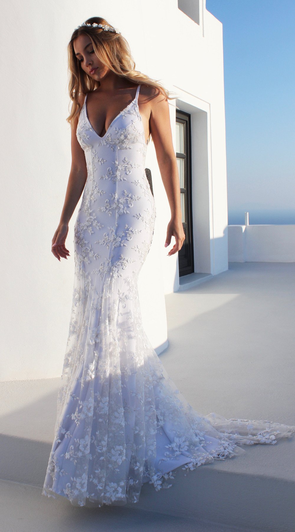 Weißes Spaghettiträgerkleid von Fudus – elegant