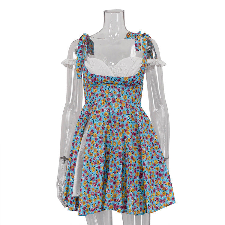 Zoe: Verführerisches Patchwork-Kleid mit Blumenmuster und Beinschlitz