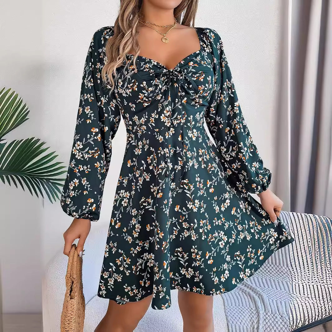 Fudus Freizeitkleid mit Blumenmuster und Lampionärmeln