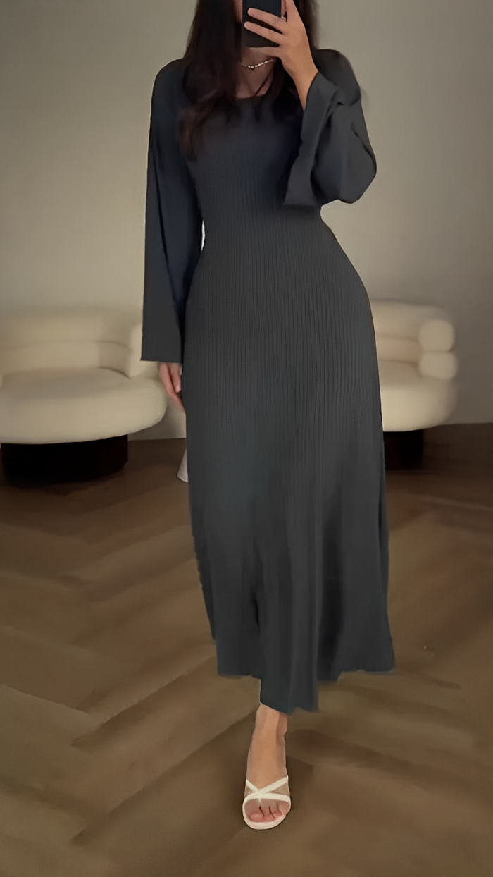 Windell: Figurbetontes Maxikleid