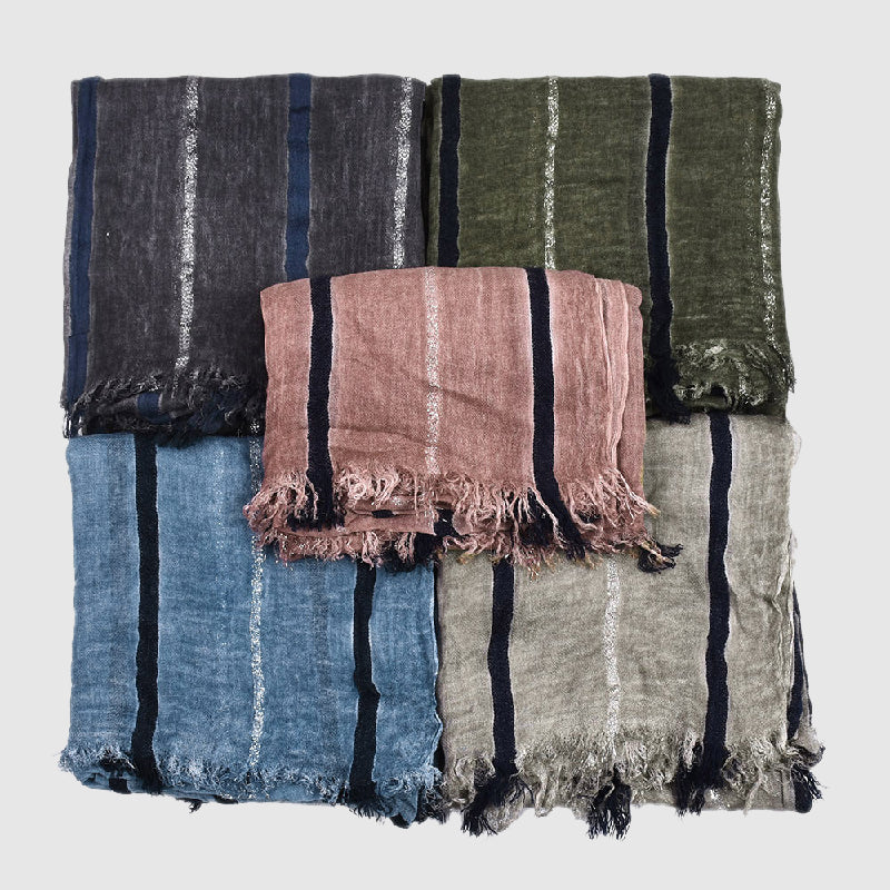 Foulard Bergamo Fil Doré À Rayures Contrastées Avec Franges Subtiles Pour Élégance Quotidienne