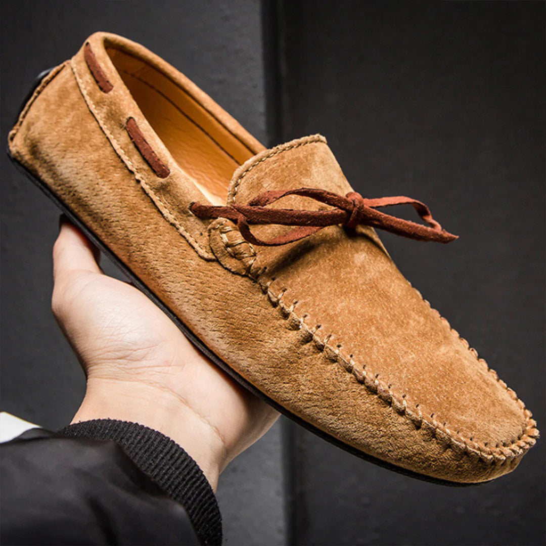 Herrenslipper: Elegant und weich