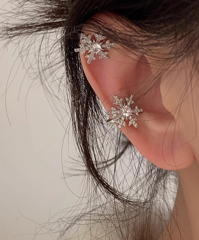 Boucles d'oreilles à tige en forme de flocon de neige en cuivre plaqué platine et zircone - Amawinc