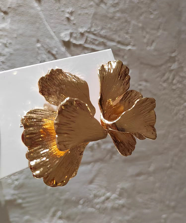 Boucles d'oreilles à tige en alliage de métal jaune en forme de feuille de ginkgo - Amawinc