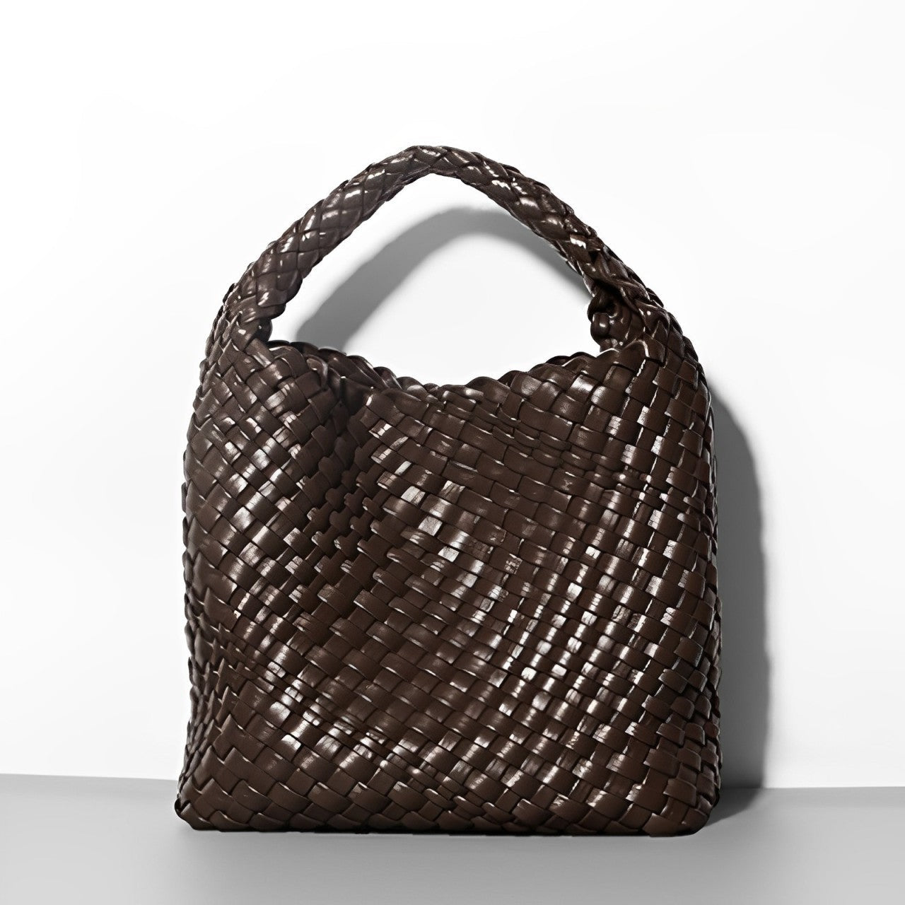 Handgefertigte Dianne Ledereimertasche aus weichem Leder