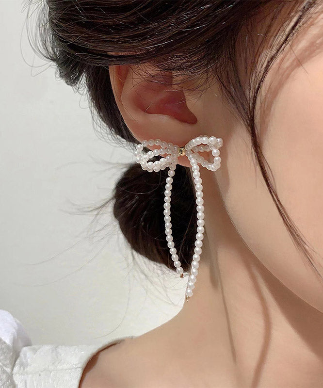 Boucles d'oreilles pendantes élégantes en alliage blanc avec perles et pampilles papillon - Amawinc
