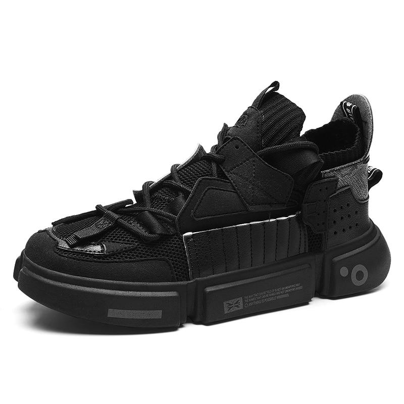 Farbige Herren-Turnschuhe