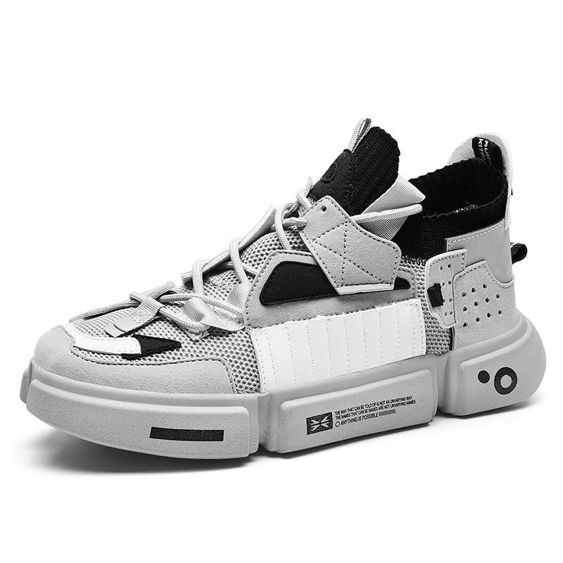 Farbige Herren-Turnschuhe