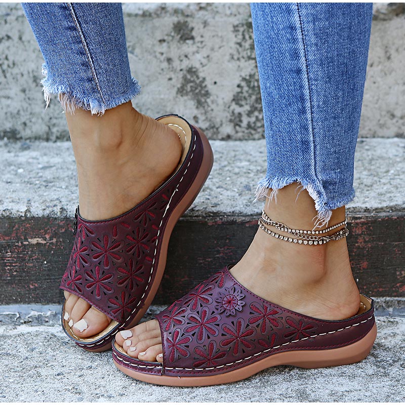VALERIA – Orthopädische Sandalen mit Stickereien