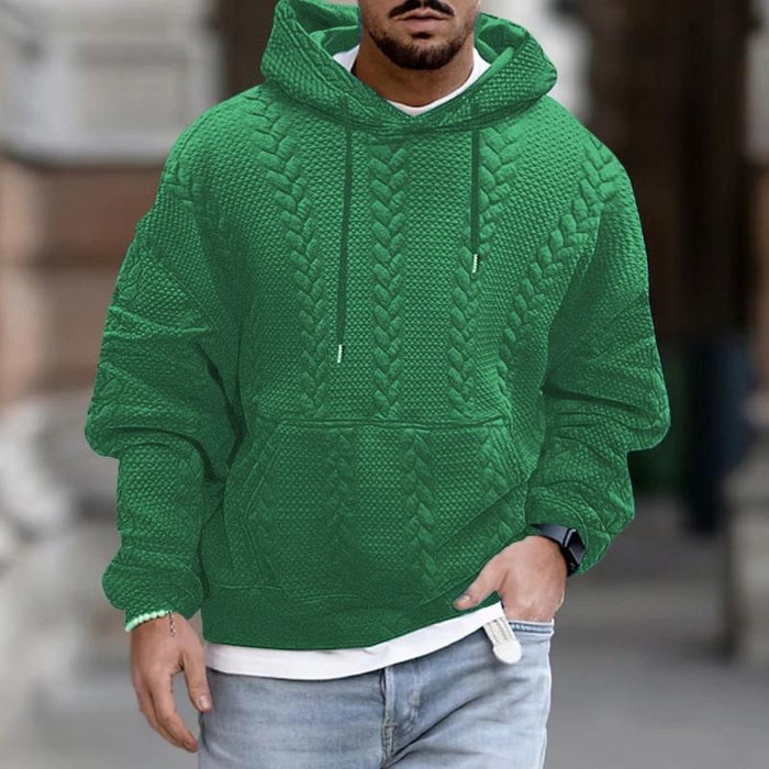 Angenehmer Herren-Kapuzenpullover für kalte Tage