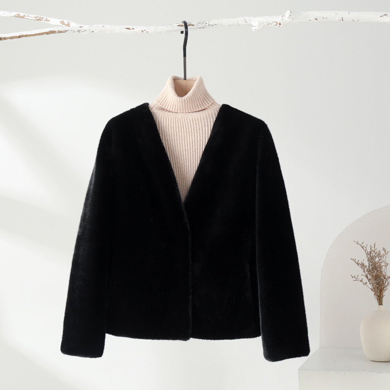 Manteau Il Charme Di Velluto Velours Par Sofia Amoretti Élégance Hivernale Et Style Avant Gardiste