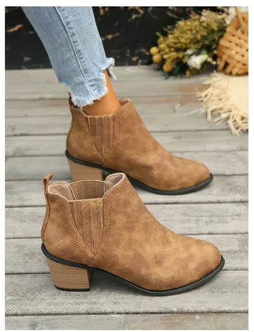 Elegante, orthopädische Stiefel von Irma: Komfort und Stil vereint