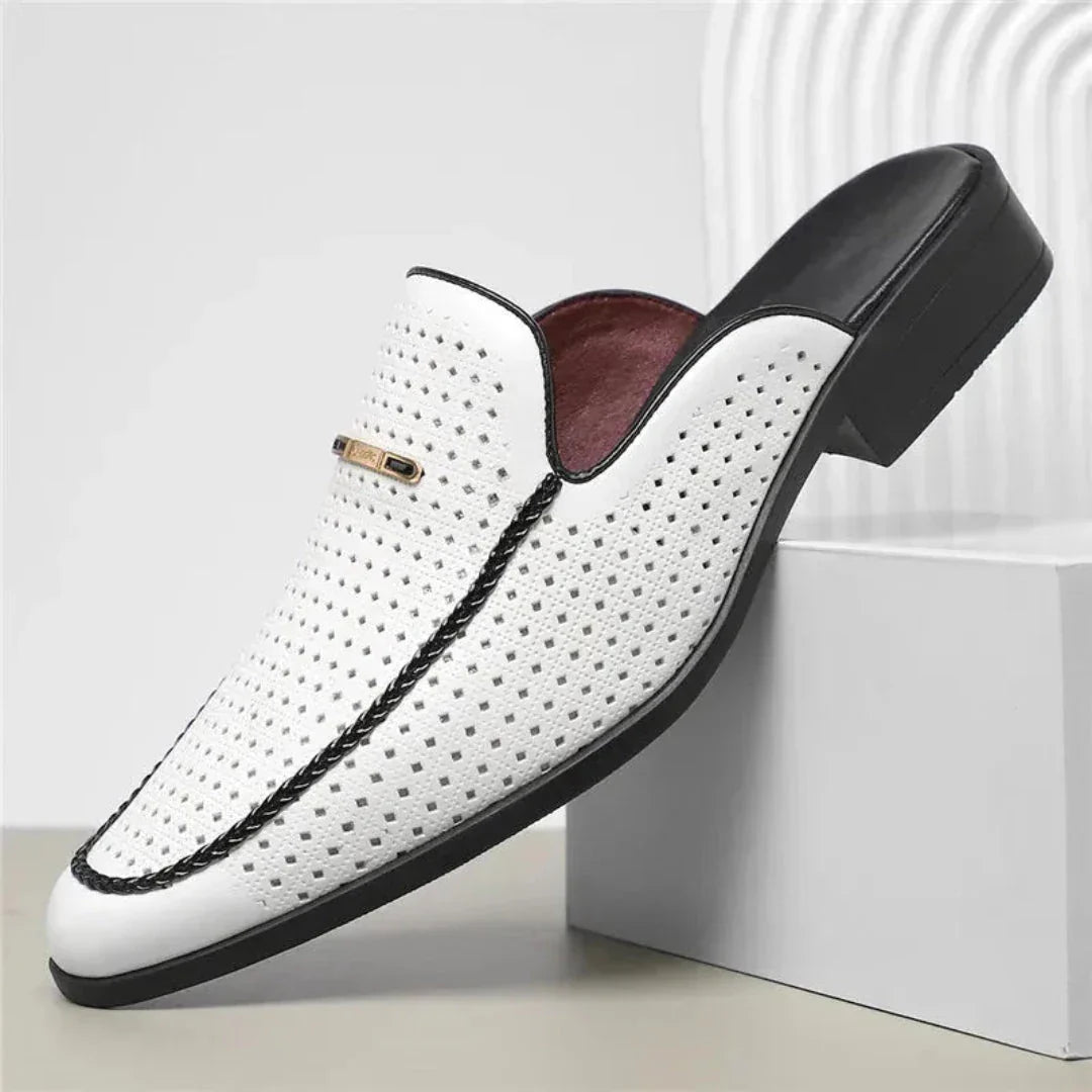 Mules Slip On En Cuir Luca Avec Perforations Laser Respirabilité Tout Au Long De La Journée Et Passepoil Contrasté
