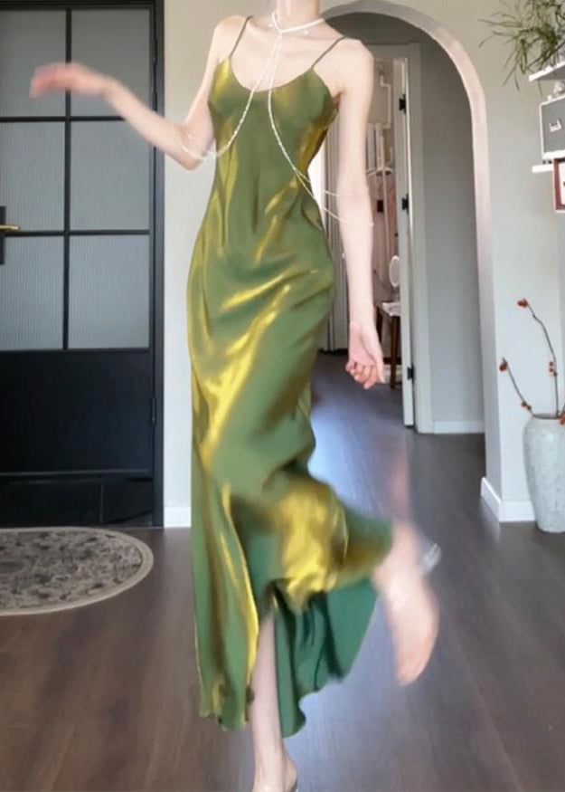Robe longue drapée en soie verte moderne à col bateau et bretelles spaghetti sans manches - Amawinc