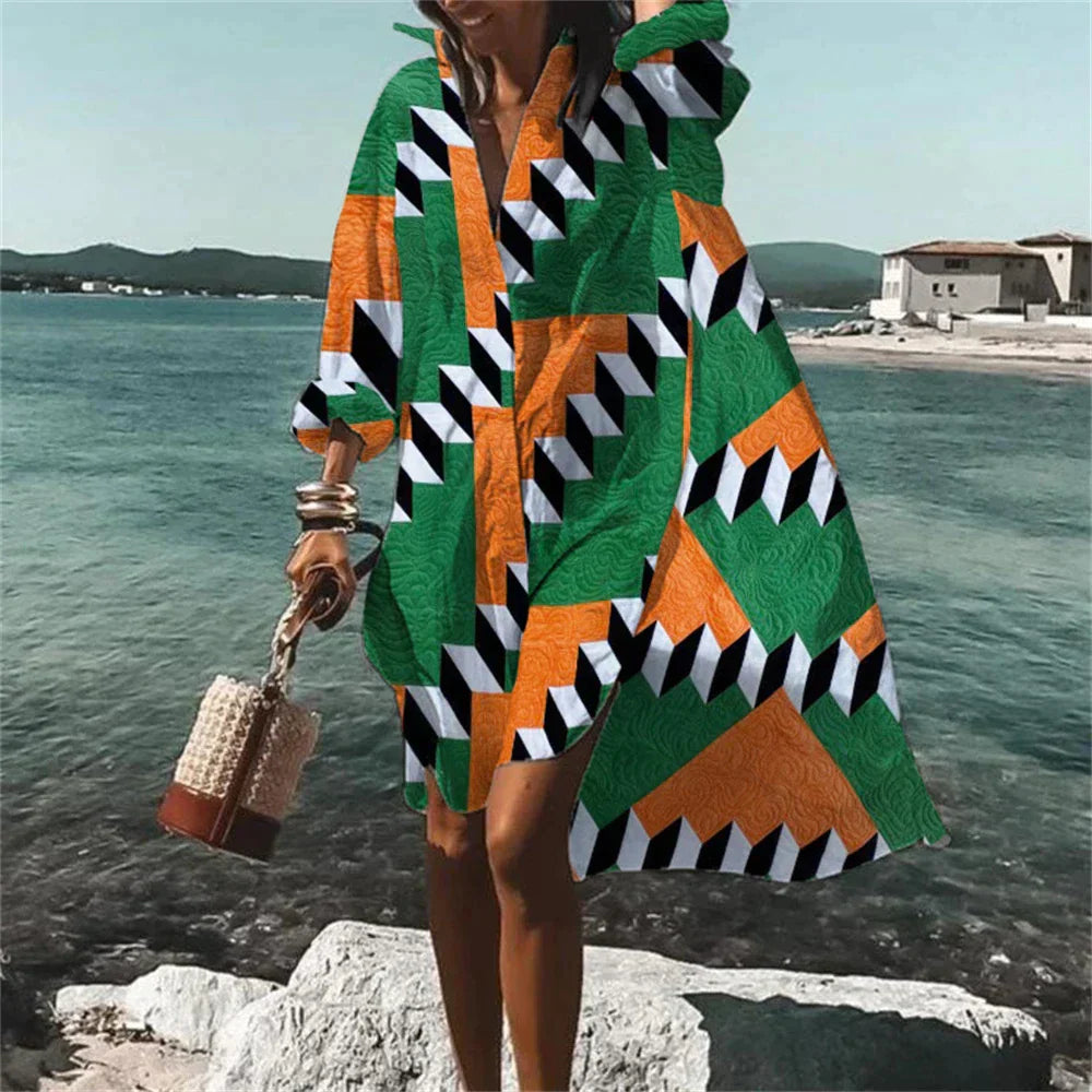 Mias modisches Strandkleid