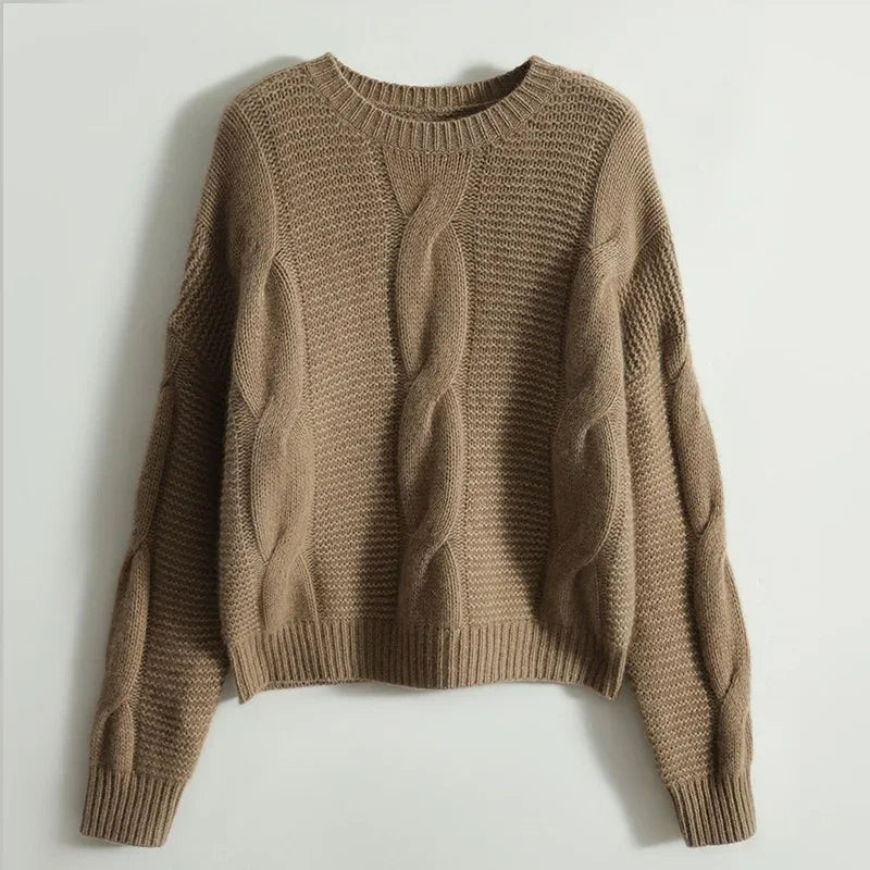 Pull Noelle En Cachemire Mélangé Avec Empiènements Torsadés Sculptés Et Coupe Décontractée Douceur Soyeuse
