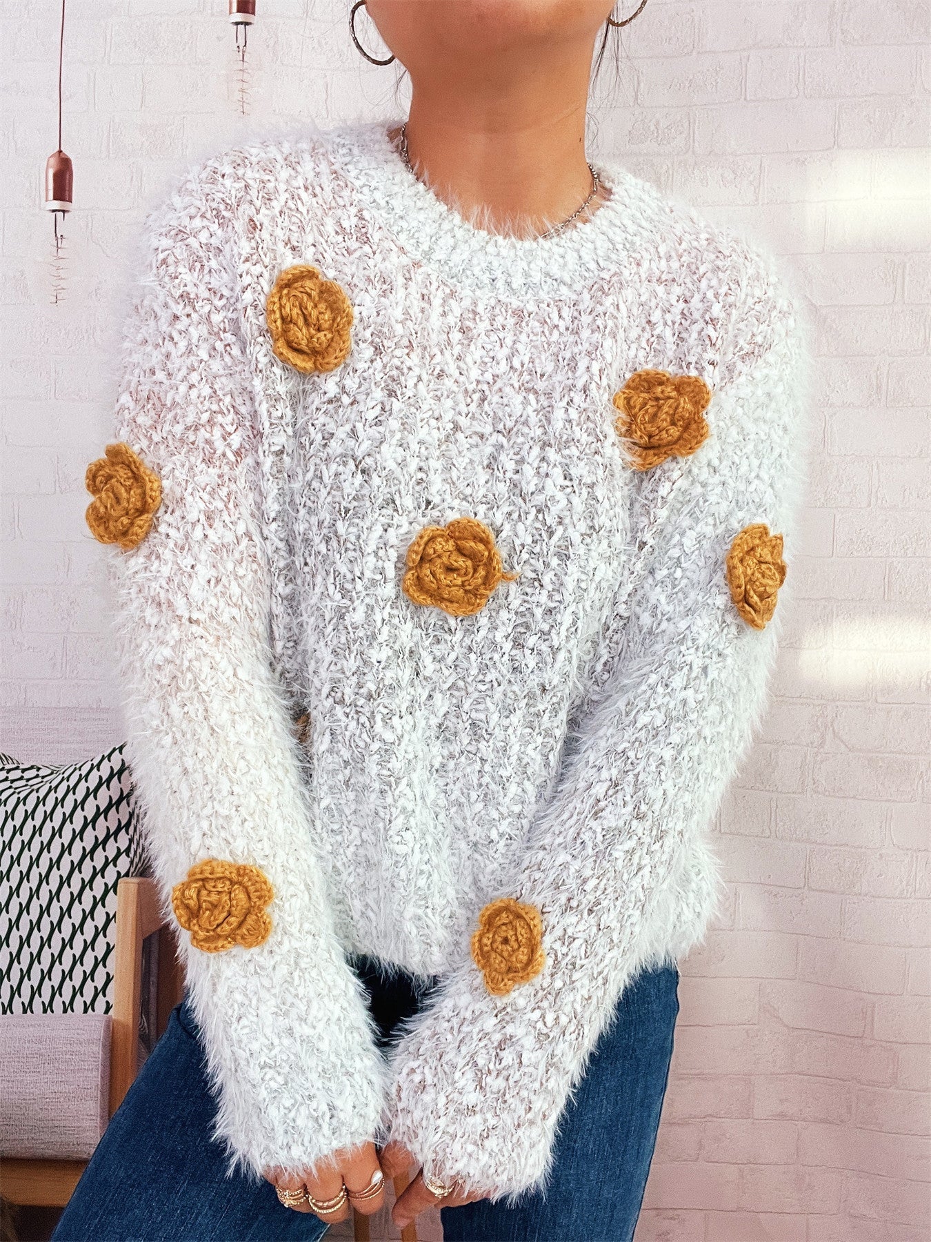 Damen gemütlicher, fluffiger Pullover mit verspielten Blumenapplikationen Amawinc