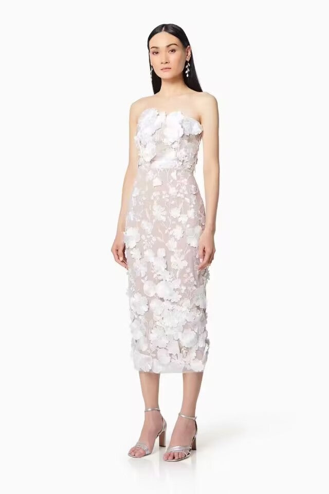 Fudus: Elegantes, figurbetontes, trägerloses Midikleid