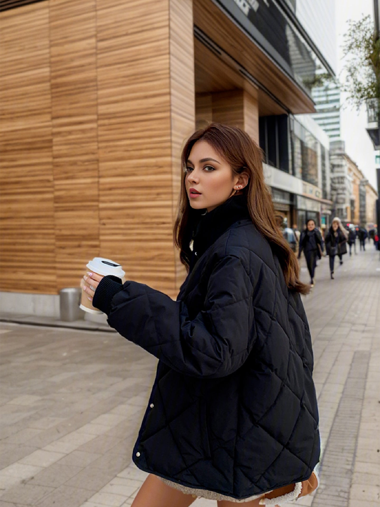 Damen gesteppte Übergangsjacke mit elastischen Bündchen und praktischen Taschen Amawinc