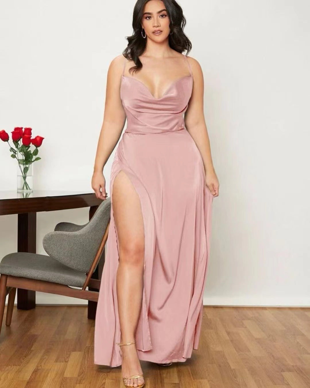 Elegantes, trägerloses, taillenkurzes Maxikleid von Fudus