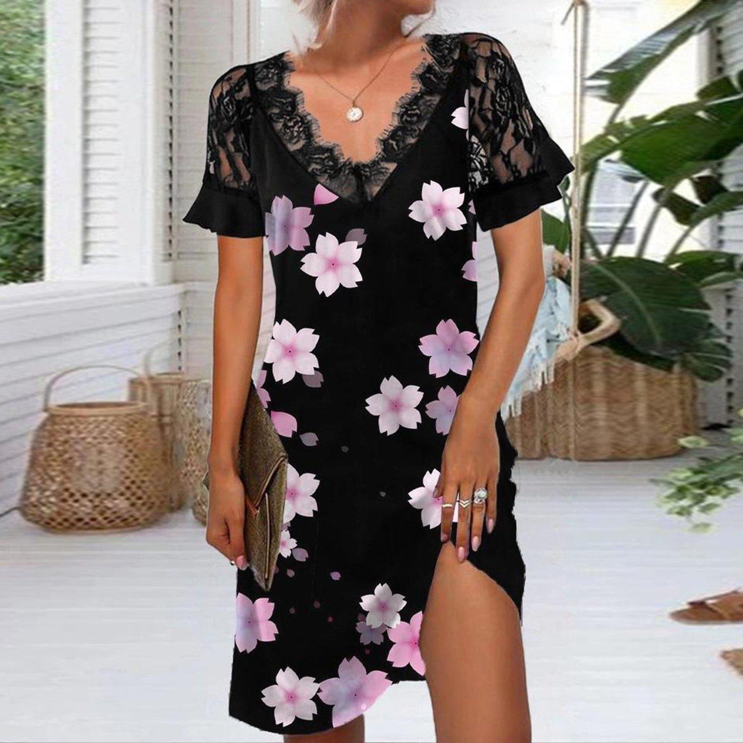 Fudus | Gedrucktes V-Ausschnitt Kleid mit elegantem Spitzenbesatz