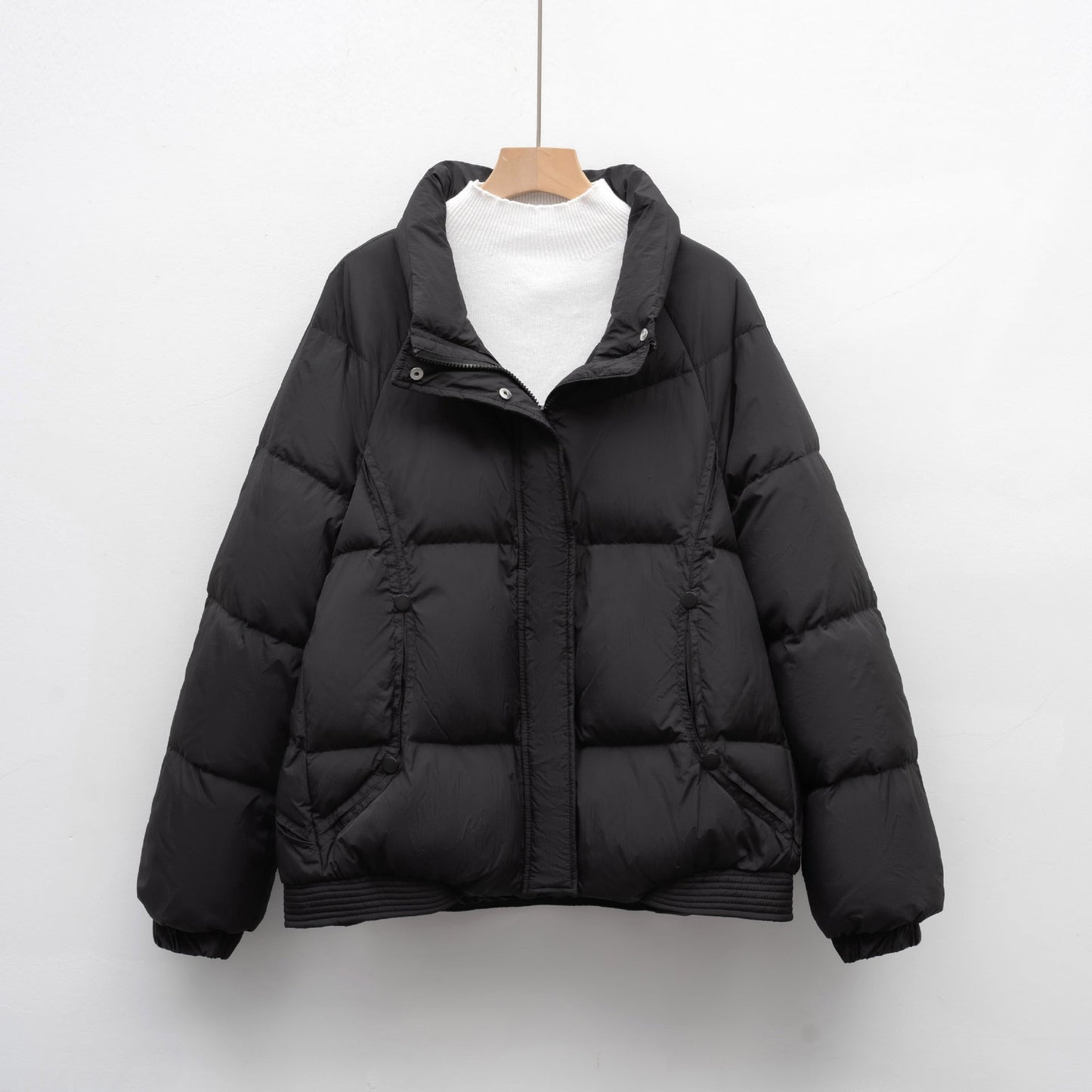 Damen Voluminöse Steppjacke mit modernem Kragen und praktischen Taschen Amawinc