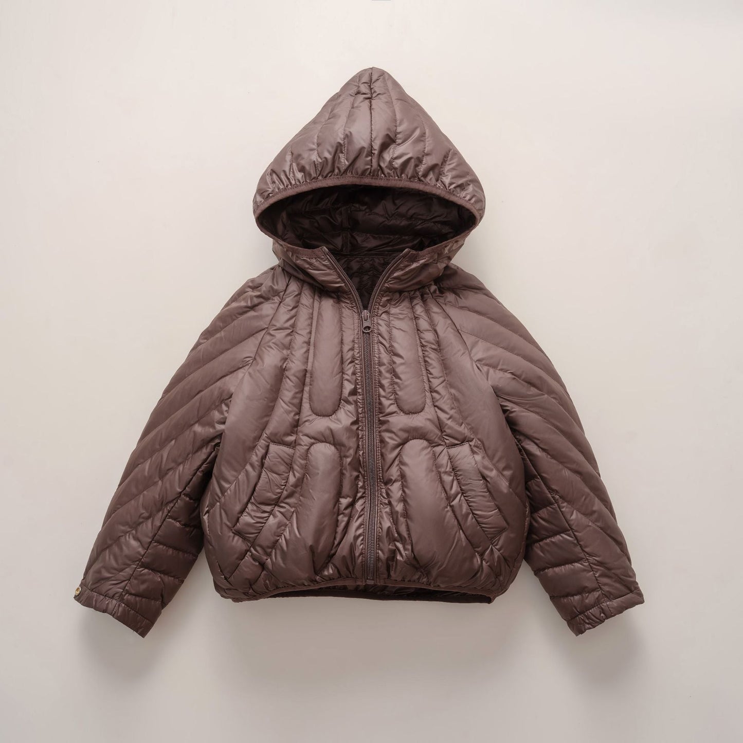 Damen gesteppte Jacke mit Kapuze und trendigem Design Amawinc