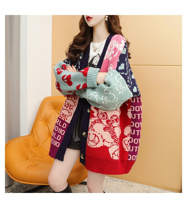 Damen Strickjacke mit lebhaftem Motiv und praktischen Knopfdetails Amawinc