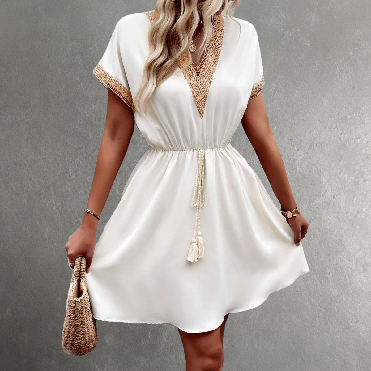 Robe Mini Femme Encolure V Dentelle Élastique À Taille Manches Courtes Coupe Fluide Amawinc Nordisk Flair