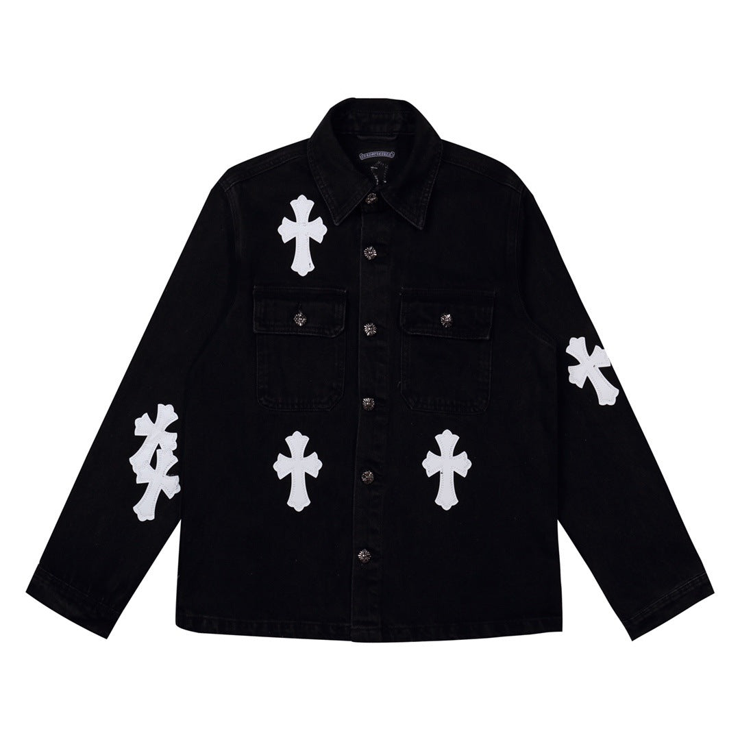 Veste Jean Noir Patch Croix En Cuir Avec Poches À Rabat Et Boutons Élégants Pour Un Style Décontracté Et Structuré