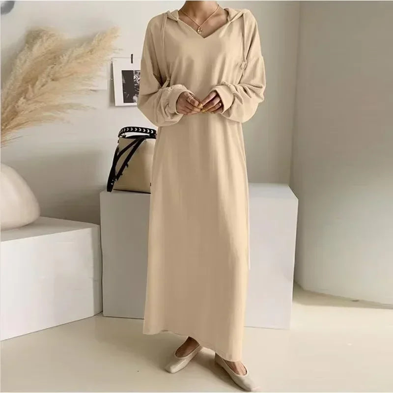 Robe Peplum À Capuche Scarlett En Coton Confortable Et Décontractée Par Amawinc Pour Journées Fraîches