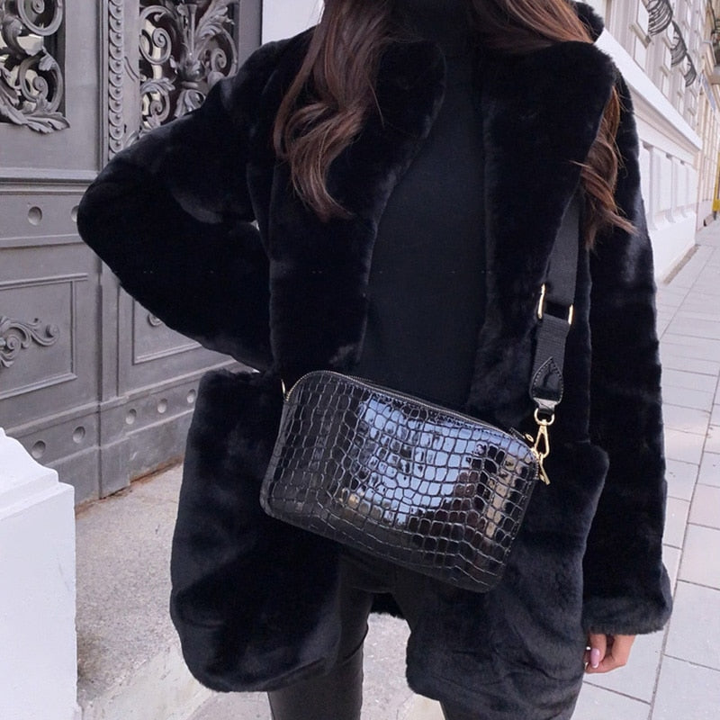 Yvanya Winter Kunstfelljacke