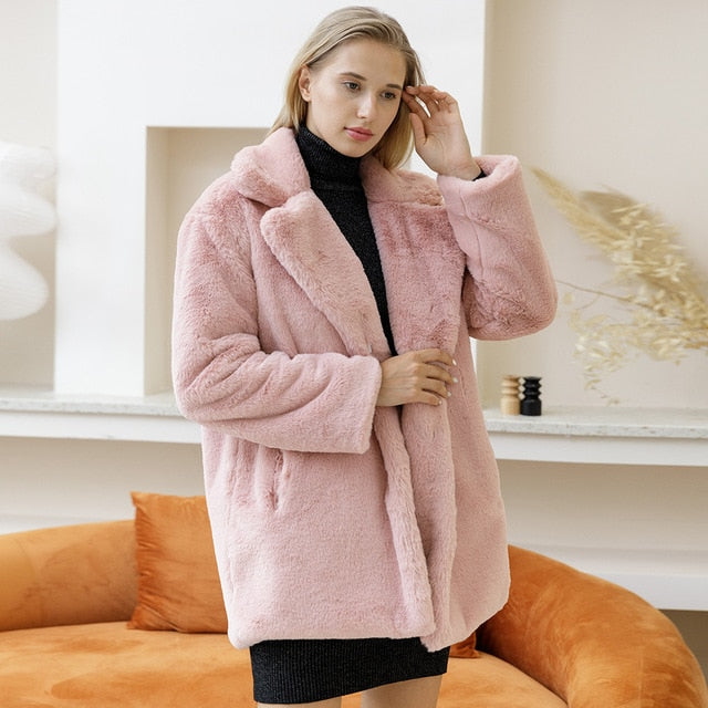 Yvanya Winter Kunstfelljacke
