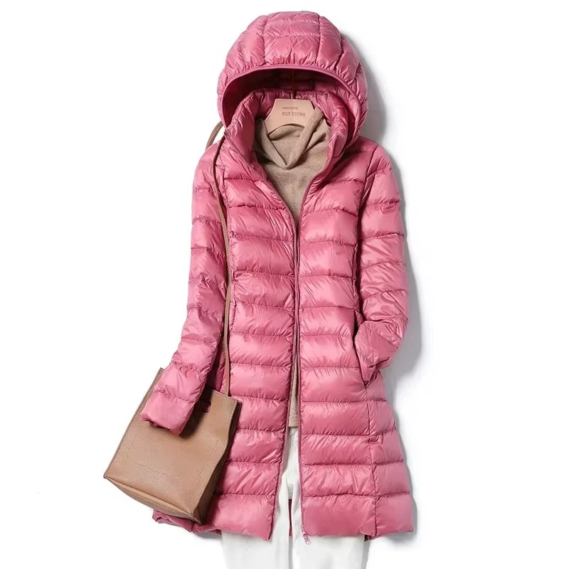 Parka Longue Féminine Légère à Capuche en Duvet Coupe Slim Chaude Élégante et Chic