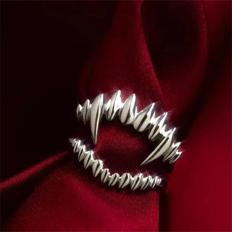 Vampton Rings - Amawinc
