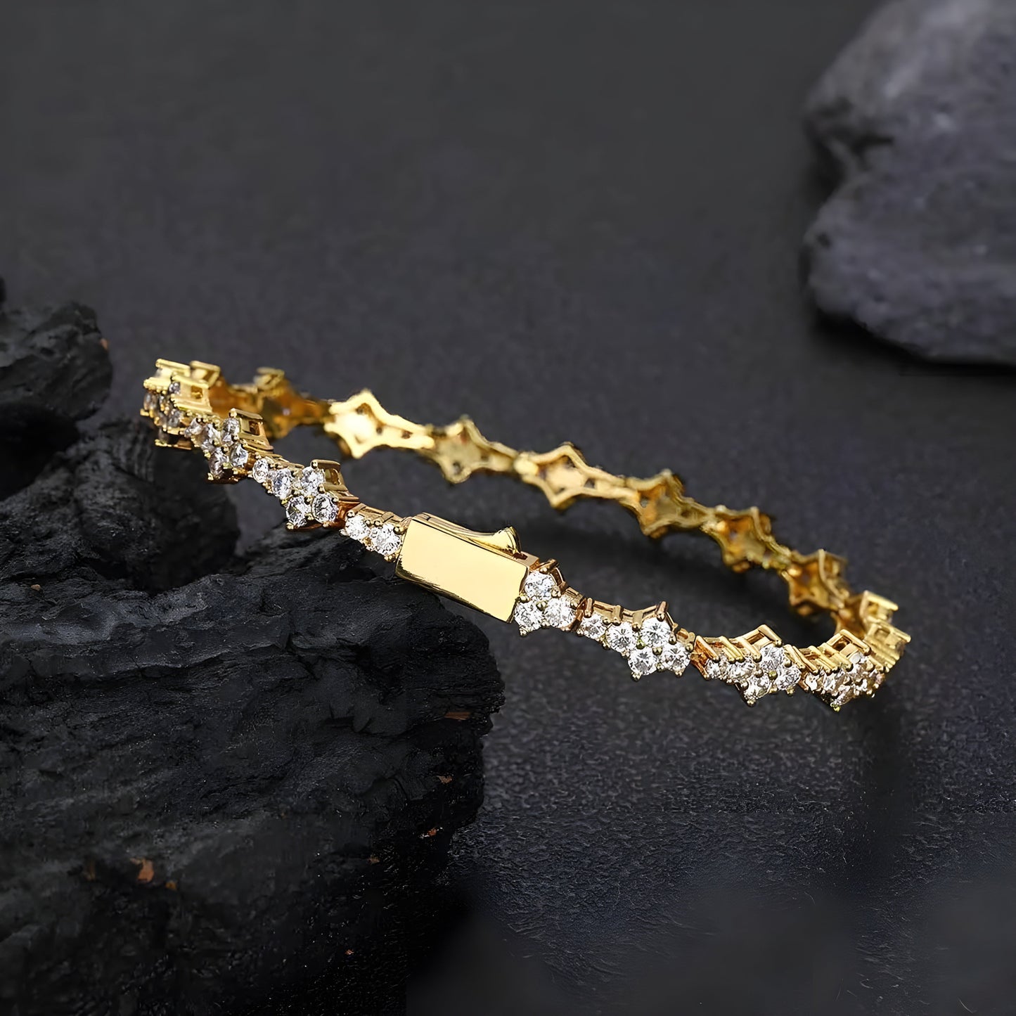 Bracelet Pétales Diamants Quatre Fleurs Strass En Griffes Diamant Forme Chaîne Cable Argent Léger Facile À Fermer
