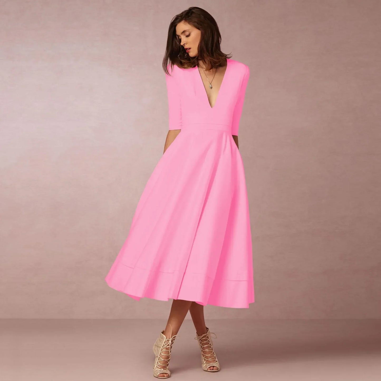 Ulanna: Glamouröse, elegante Prinzessinnenkleider für Damen