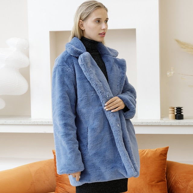 Yvanya Winter Kunstfelljacke