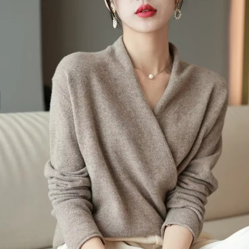 Pull En Laine Pour Femme À Col En V Chaud Et Confortable Avec Silhouette Intemporelle Pour L Hiver