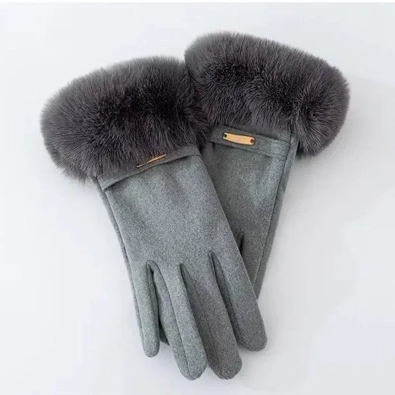 Gants Ajustés Pour Femme Avec Manchette En Fourrure Et Accent Métallique Subtil Chic
