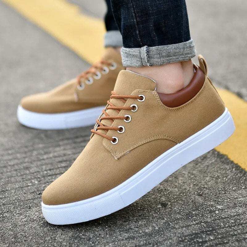 Herrenschuhe aus leichtem Canvas